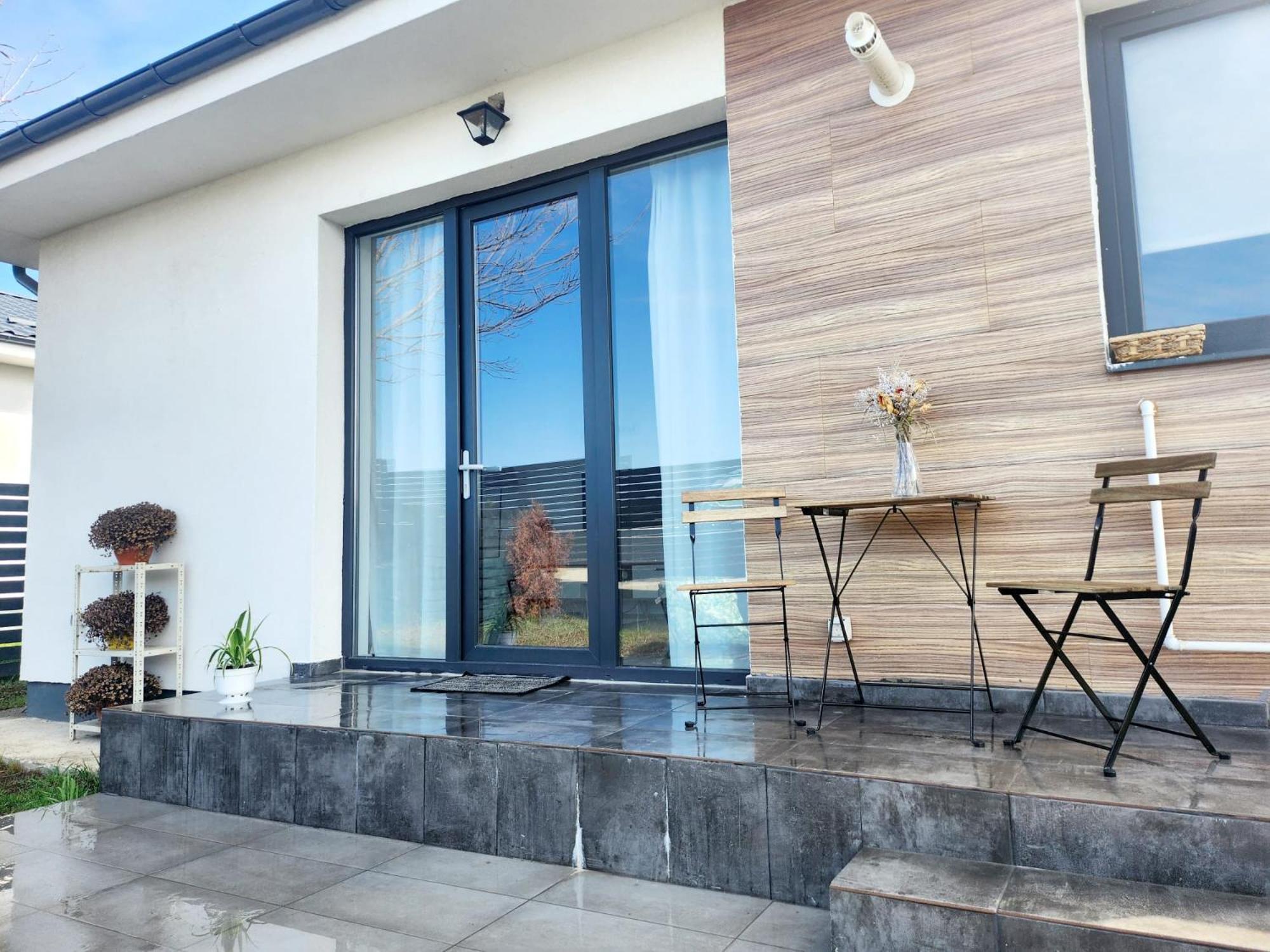 Adm Cozy Home - Entire Private House&Garden Tunarii Room photo